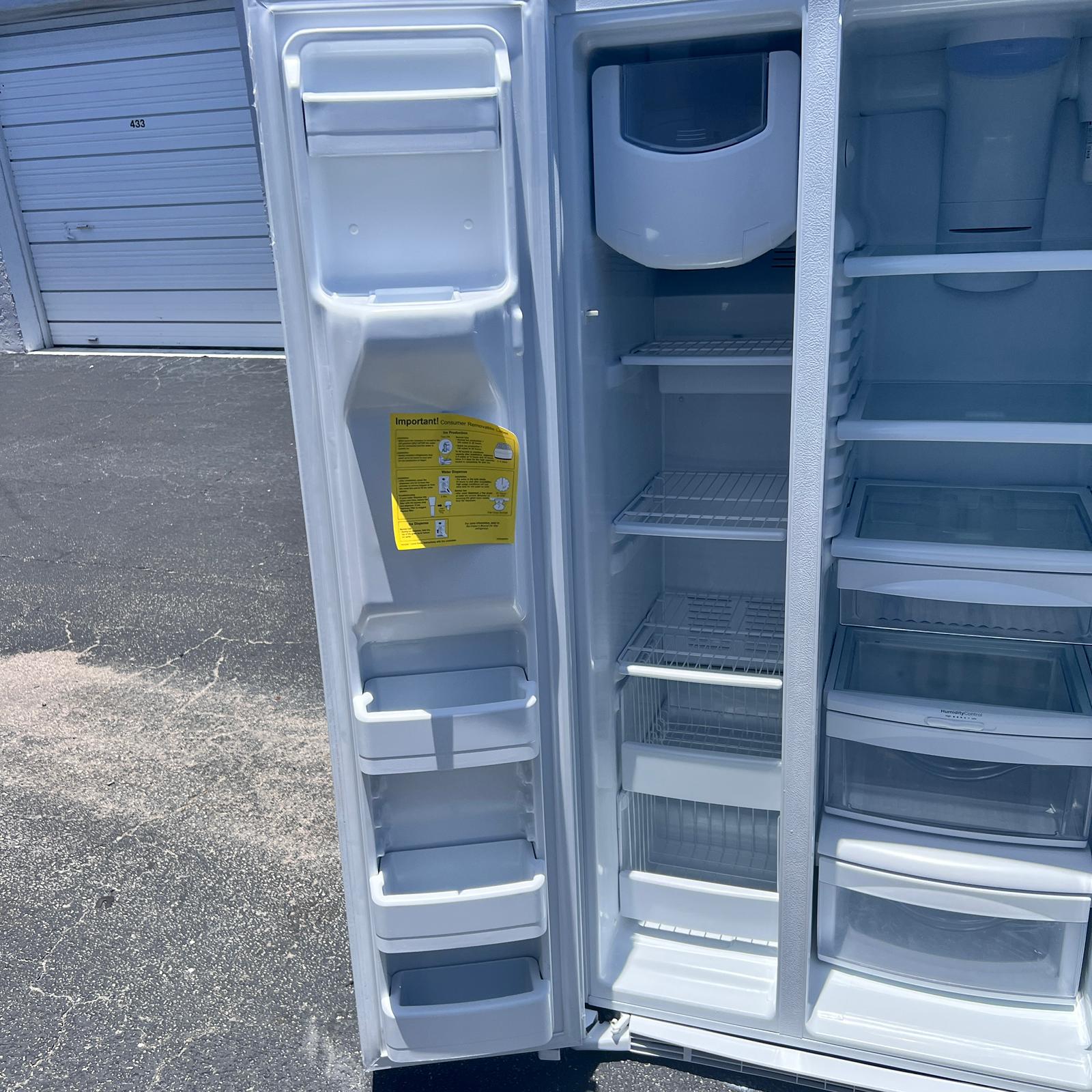 GE Side By Side Refrigerator. 3 MONTHS OLD! GE Side By Side Refrigerator. 3 MONTHS OLD!